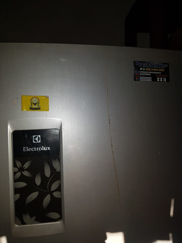 Reparasi Kulkas Electrolux 